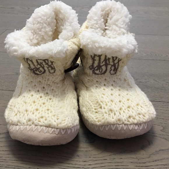 Comfy Boot Slippers - Picture 1 of 3